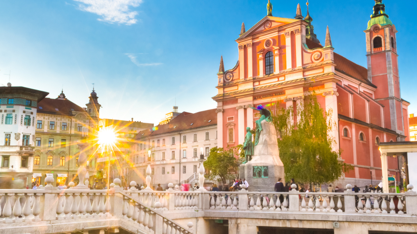 Naslovna - Starline putnička agencija Bled i Ljubljana, dan žena